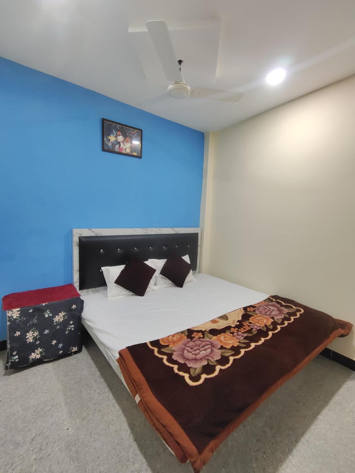 Geeta Homestay Ujjain Exterior foto
